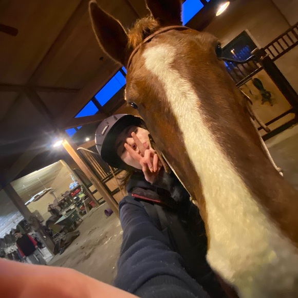 Meet your Posher, Aryanna - Picture 1 of 2